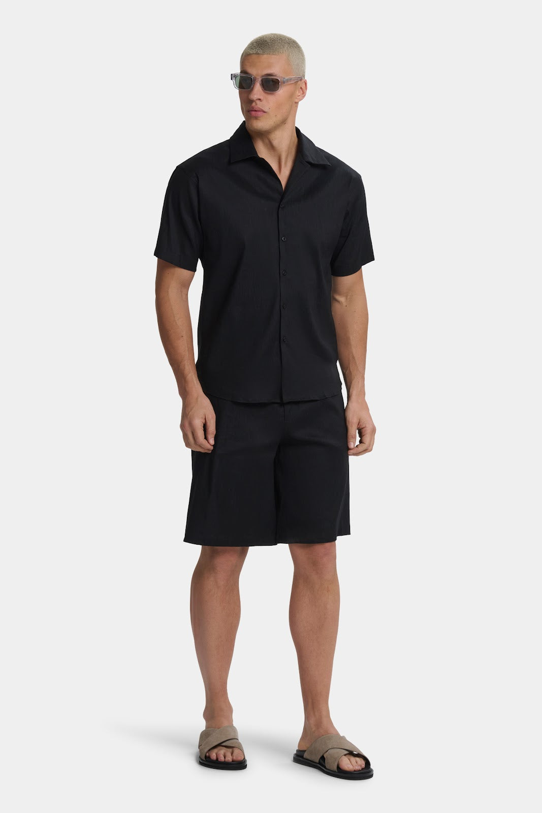 LINEN SHORTS