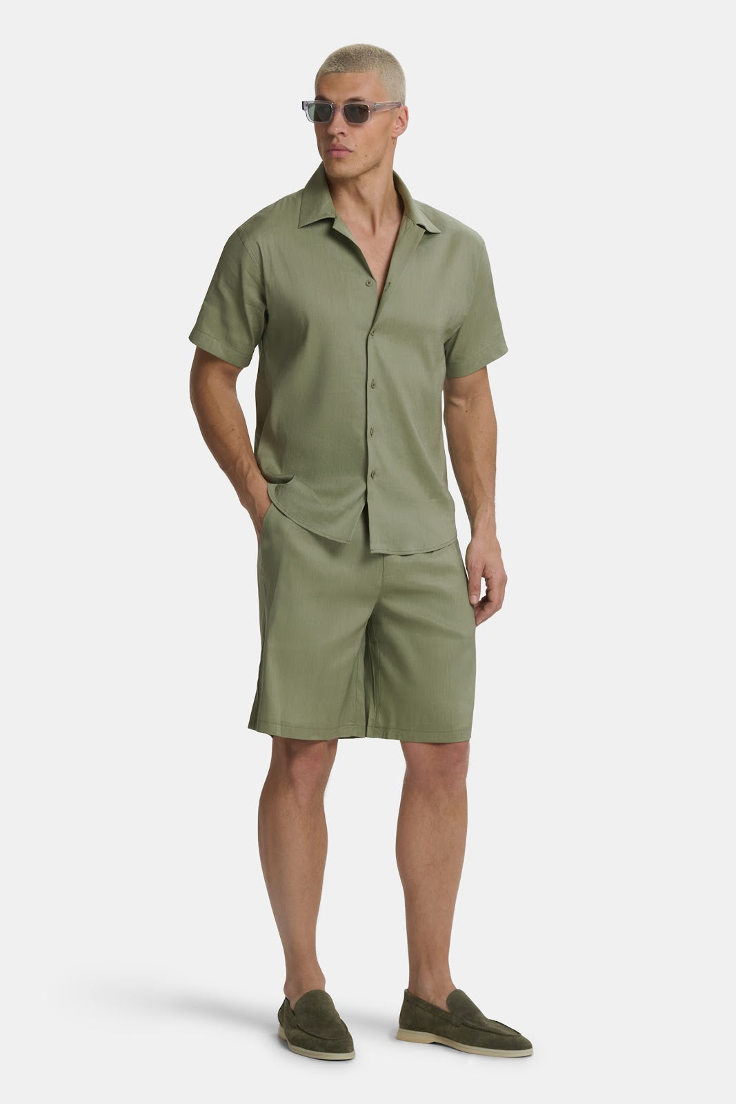 LINEN SHORTS