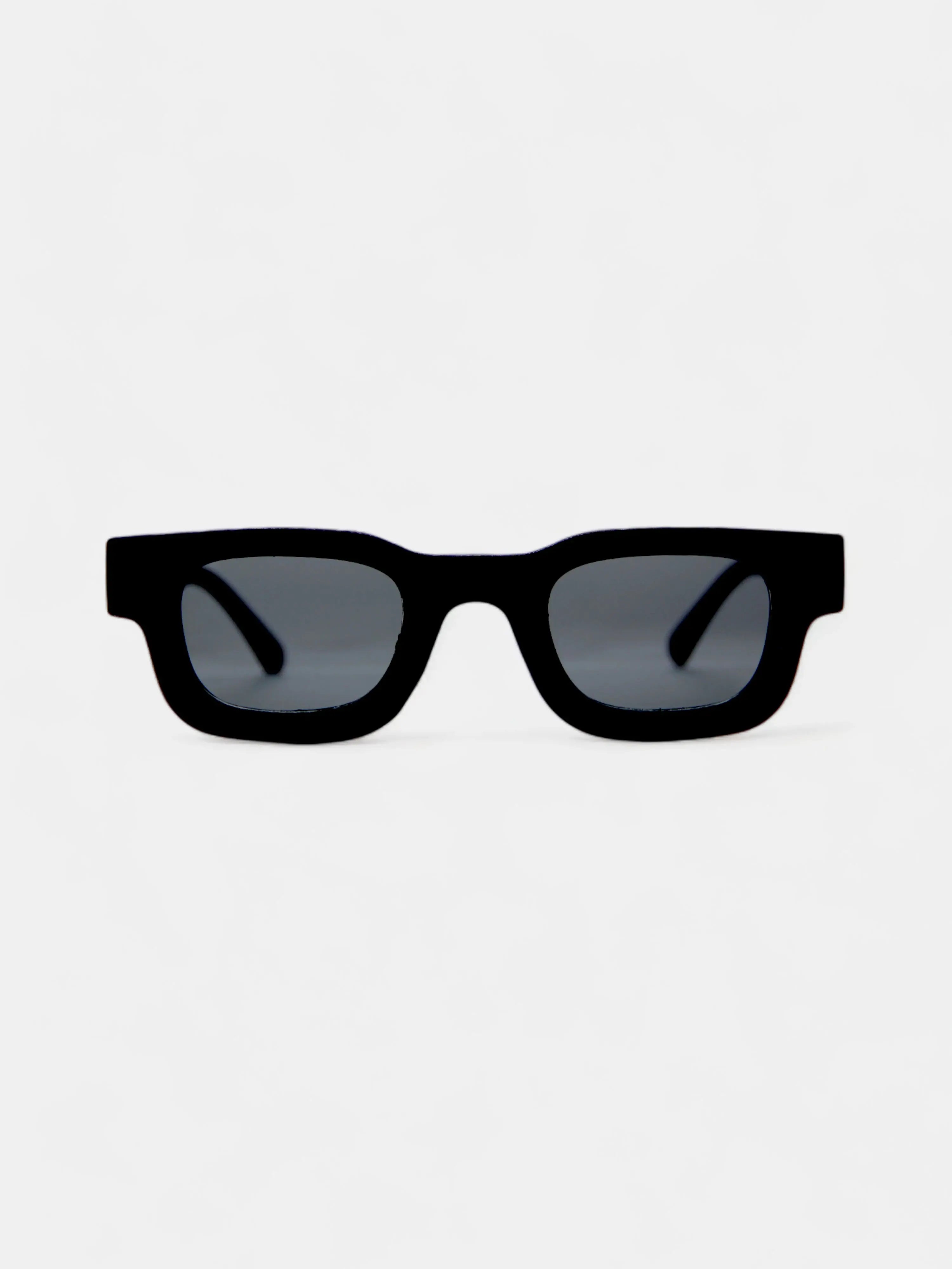 LAYLOW: Elevate Your Style